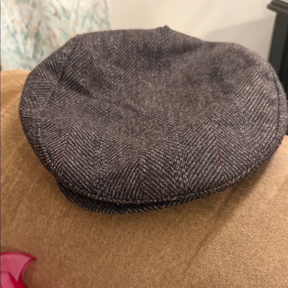 Lake Of The Isles Gray Tweed Newsboy Cap - Picture 2 of 3